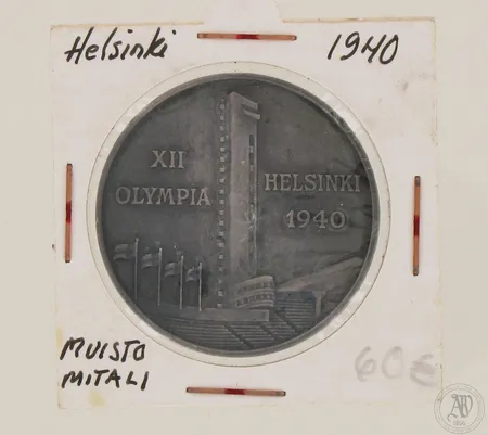 Muistomitali XII olympialaiset Helsinki 1940, hopeoitu tompakki