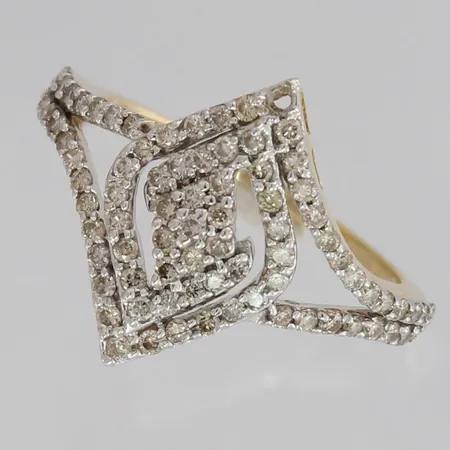 Timanttisormus 83xn.0.005ct, yksi timantti puuttuu, koko 17, 585, paino 2,6g 