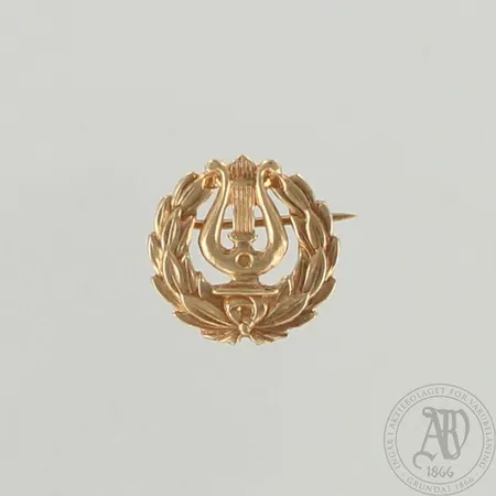 Lyyra, Ø17mm, 585, paino 1,4g 