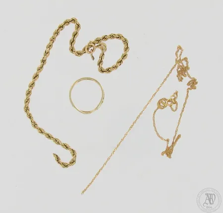 Viallisia koruja, 585, paino 4,6g