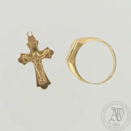Viallisia koruja 1xn.0.01ct, 585, paino 3,6g 