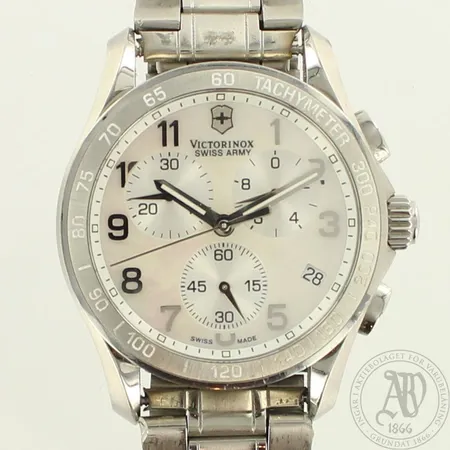 Teräsrannekello Victorinox Swiss Army Chrono, 081046767,  quartz, taulun Ø 40mm, hihnan pituus 230mm, ranneke ei alkuperäinen, suositellaan kalibrointia