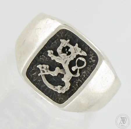 Viallinen sormus, 925, paino 6,1g 