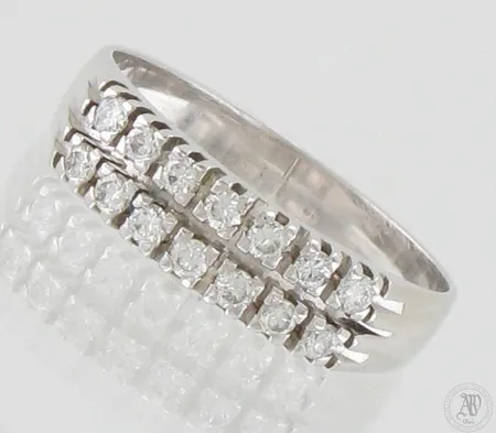 Timanttisormus 14xn.0.02ct , koko 16¾, 585 valkokulta, paino 2,7g