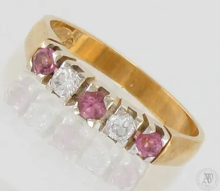 Timanttisormus kivillä 2xn.0.08ct, koko 17½, 585br, paino 3,4g