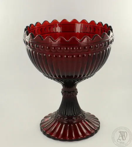 Iittala Mariskooli, korkeus 155mm, karpalo Lähetetään postipakettina.