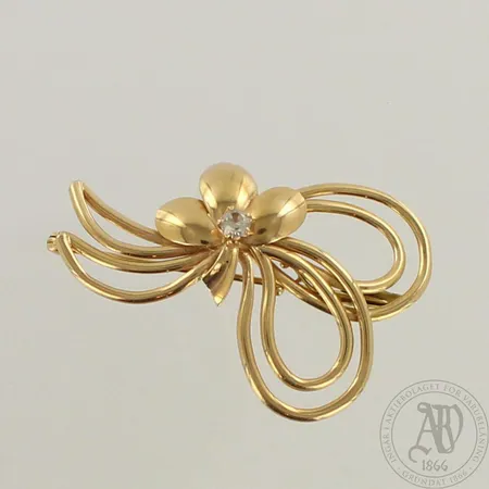 Kivirintaneula, leveys 44mm, 585br, paino 4,2g