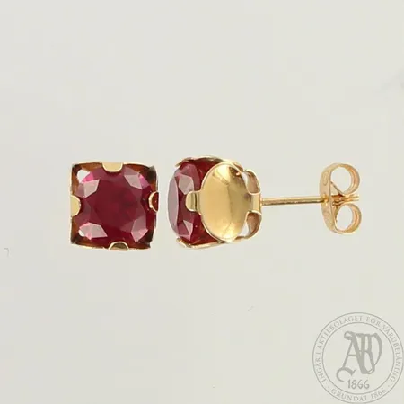Kivikorvakorut, Ø 8mm, 585br, paino 2,2g 