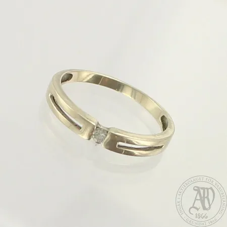 Timanttisormus 1xn0.05ct, koko 18, 585 valkokulta, paino 1,6g 