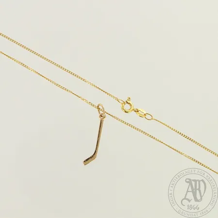 Kaulakoru, riipuksen korkeus 23mm, ketjun pituus 38mm, 585, paino 1,6g 