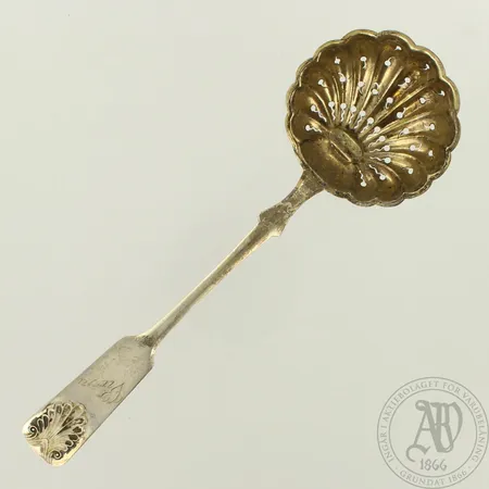 Sirotinlusikka, Musla, kaiverrettu, pituus 155mm, 813, paino 26,2g 