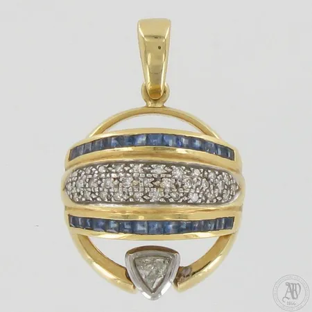 Timantti ja sinisafiiririipus 31xn.0.005ct 1xn.0.15ct, korkeus ja leveys 30mm ja 20mm, kaiverrettu, 585br, paino 8,2g 