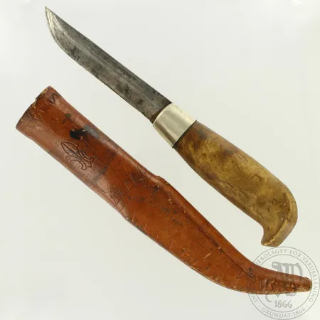 Puukko Martiini, käytön jälkiä, pituus 210mm, nahkatuppi Lähetetään postipakettina.