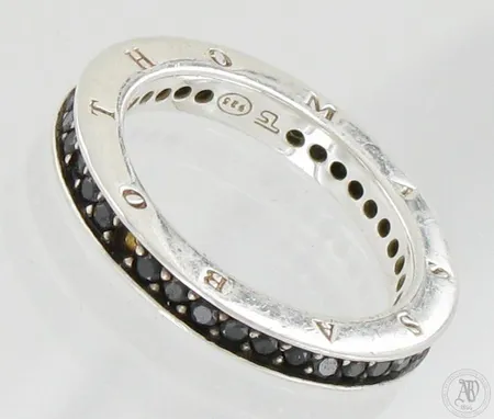 Kivisormus Thomas Sabo, yksi kivi puuttuu, koko 16, 925br, paino 3,4g