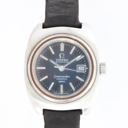 Teräsrannekello Omega Cosmic 2000, Ø 26mm, käytön jälkiä ja tuntiviisarin fosfori osittain irronnut, nahkaranneke.