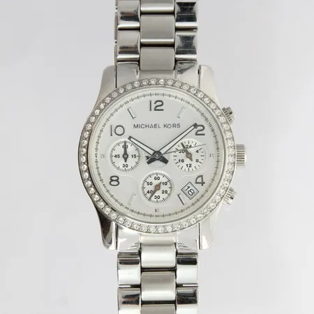 Rannekello Michael Kors, MK 5083, Ø 38mm, rannekkeen pituus 155mm, kunto hyvä, paristo loppunut,  laatikko.