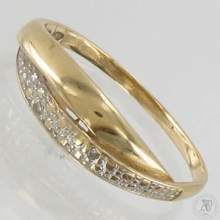 Timanttisormus 2xn.0.005ct, koko 17¾, 585, paino 1,4g