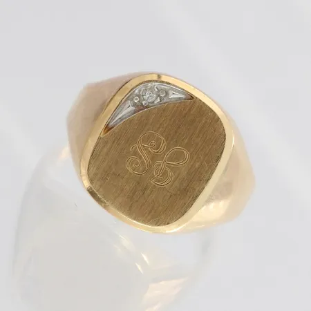 Kantasormus timantilla 1xn.0.01ct, kaiverrettu, koko 20¾, 585, paino 5,0g