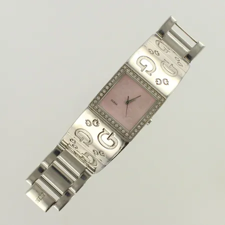 Naisten teräsrannekello Guess, quartz, pieniä käytön jälkiä, Ø 63mm.