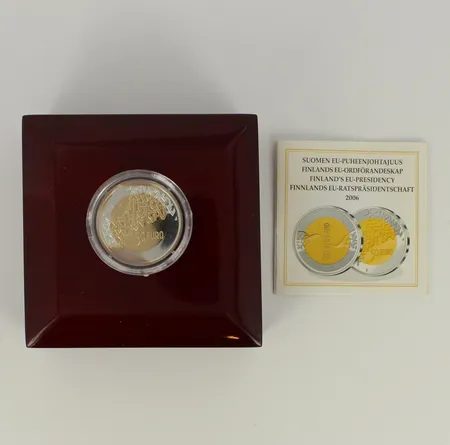 Juhlaraha, Suomi, 50, 2006, Suomen EU:n Puheenjohtajuus, hopea/kulta 925/750, paino 12,8g