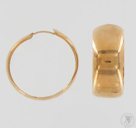 Korvarenkaat, Ø 27mm, leveys 12mm, vuodelta 1978, 585, paino 5,6g 