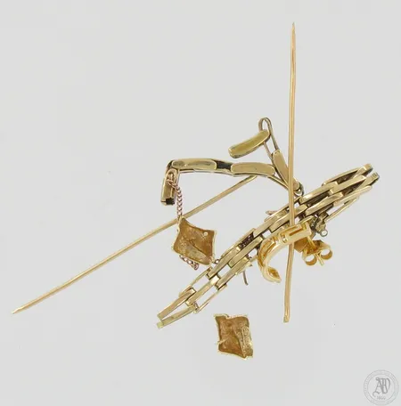 Viallisia koruja, 585, paino 8,7g