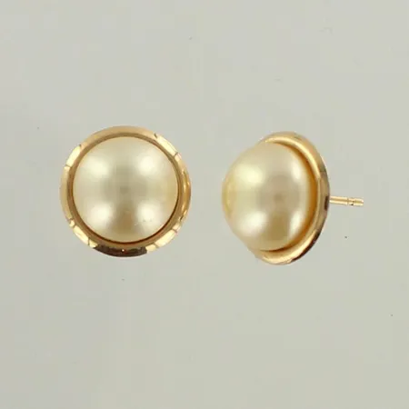 Helmikorvakorut, Ø 12,6mm, toinen tausta puuttuu, 585br, paino 2,5g 