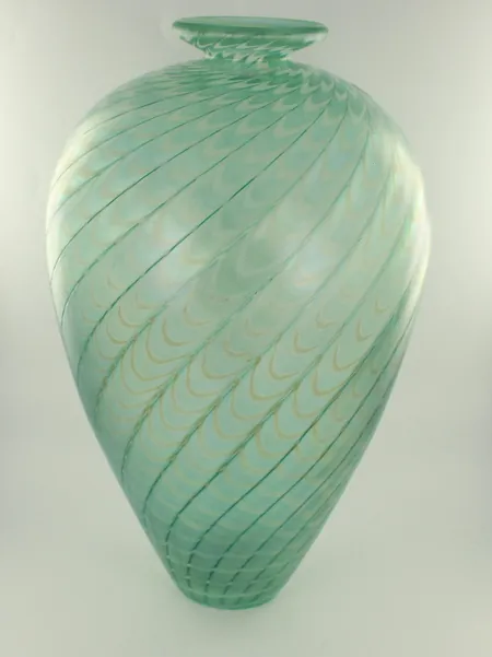 Taidelasimaljakko, Kosta Boda, signeeraus Bertil Vallien 48439, korkeus 25cm