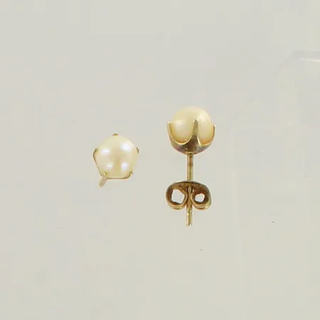 Helmikorvakorut, helmen Ø 6,5mm, 585br, paino 0,9g 