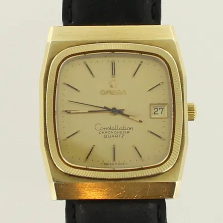 Viallinen teräsrannekello Omega Constellation Chronometer, quartz: paristo loppu, taulun mitat 32x38mm, uusi nahkaranneke