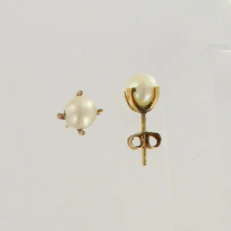 Helmikorvakorut, helmen Ø 5,5mm, 585br, paino 1,3g 