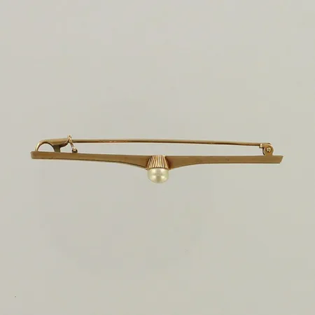 Helmirintaneula, leveys 55mm, vuodelta 1948, 585br, paino 2,6g 