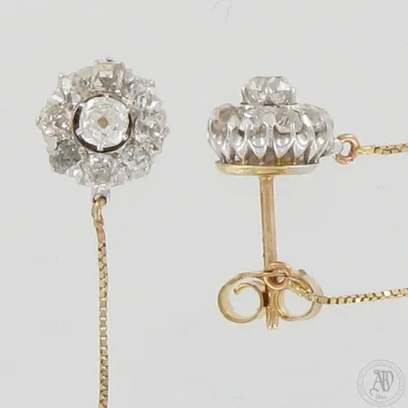 Timanttikorvakorut 2xn.0.10ct 16xn.0.01-0.03ct, Ø8mm, 585, paino 2,5g