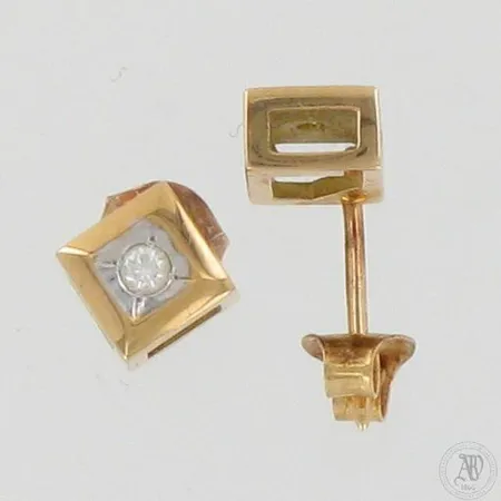 Timanttikorvakorut 2xn.0.08ct, korkeus ja leveys 6mm ja 6mm, Sandberg,  750, paino 2,6g 