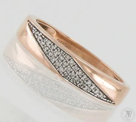 Timanttisormus 28xn.0.005ct, koko 16¾, 585, paino 2,4g