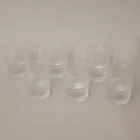 Kuusi lasia, Niva, design Tapio Wirkkala, korkeus 70mm, omassa laatikossa