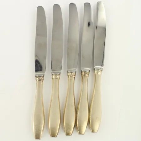 Viisi ruokaveistä, pituus 172mm, 813br, paino 216,3g