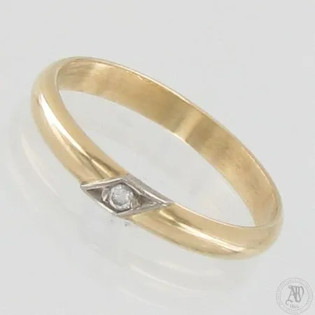 Timanttisormus 1xn.0.03ct, koko 18, 585 kelta- ja valkokulta, paino 1,9g