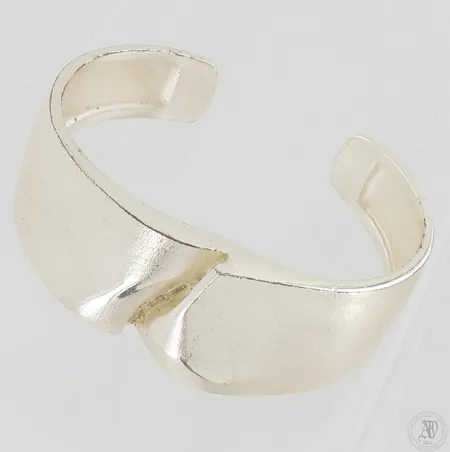Rannekoru, Darinan Koru, design Björn Weckström, pituus 165mm, vuodelta 1971, alkuperäinen säilytyspussi, 925, paino 36,2g