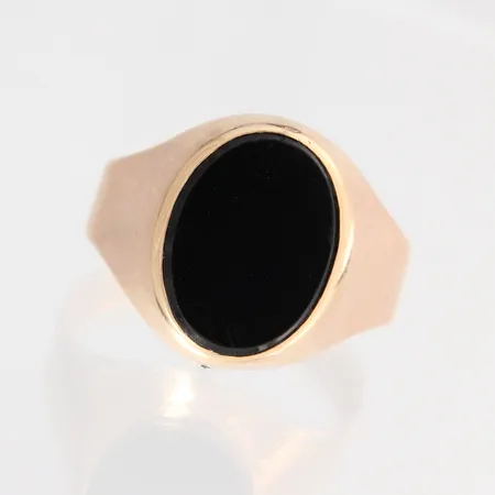 Onyx-kantasormus, koko 21¾, käytön jälkiä, 585br, paino 4,5g 