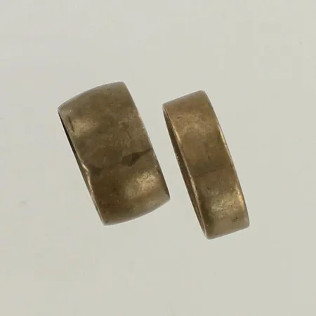 2 sormusta, koot 18½-19½, kaiverrettu, 916, paino 12,6g 