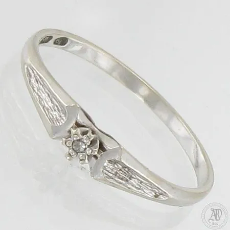 Timanttisormus 1xn.0.005ct, koko 18¼, 585 valkokulta, paino 1,5g 