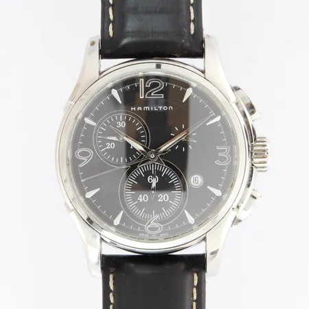 Teräsrannekello, Hamilton, Jazzmaster, Ref. H326120, quartz, taulun Ø 43mm, rannekeen pituus 190mm Lähetetään postipakettina.