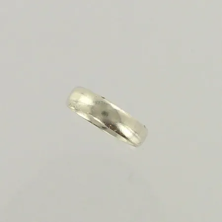 Viallinen sormus, 813, paino 2,7g 