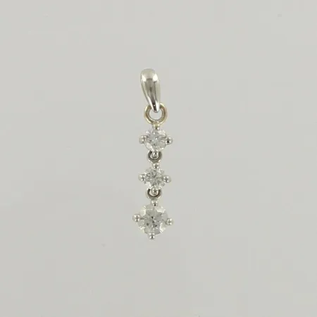 Timanttiriipus 1xn.0.42ct ja 2xn.0.18ct, korkeus 25mm, 750 valkokulta, paino 1,6g