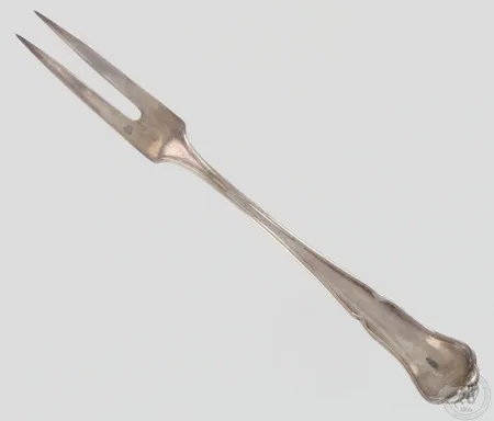 Tarjoiluhaarukka, pituus 150mm, Chippendale, Kultakeskus, 813, paino 22,1g