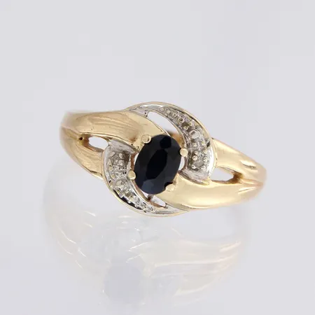 Kivisormus timanteilla 2xn.0.005ct, koko 19, 585br, paino 3,7g