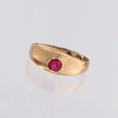 Kivisormus, koko 15½, 585br, paino 0,8g