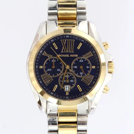 Teräsrannekello, Michael Kors, MK-5976, lasissa naarmuja, rannekeen pituus 170mm, quartz, jatkopala