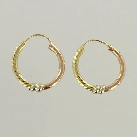 Korvakorut, korkeus 22mm, 585, paino 1,7g
